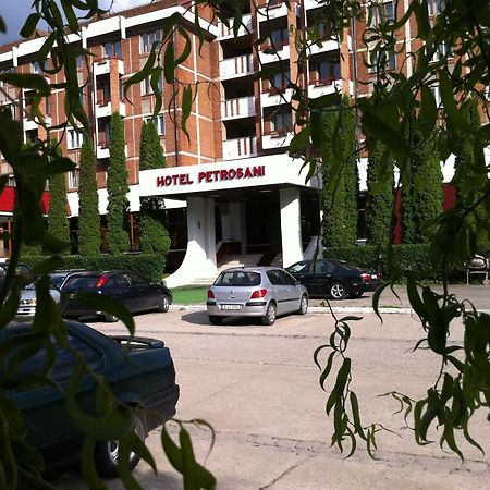 Petrosani Camere De Inchiriat - Hotel Petroshani Srl Экстерьер фото