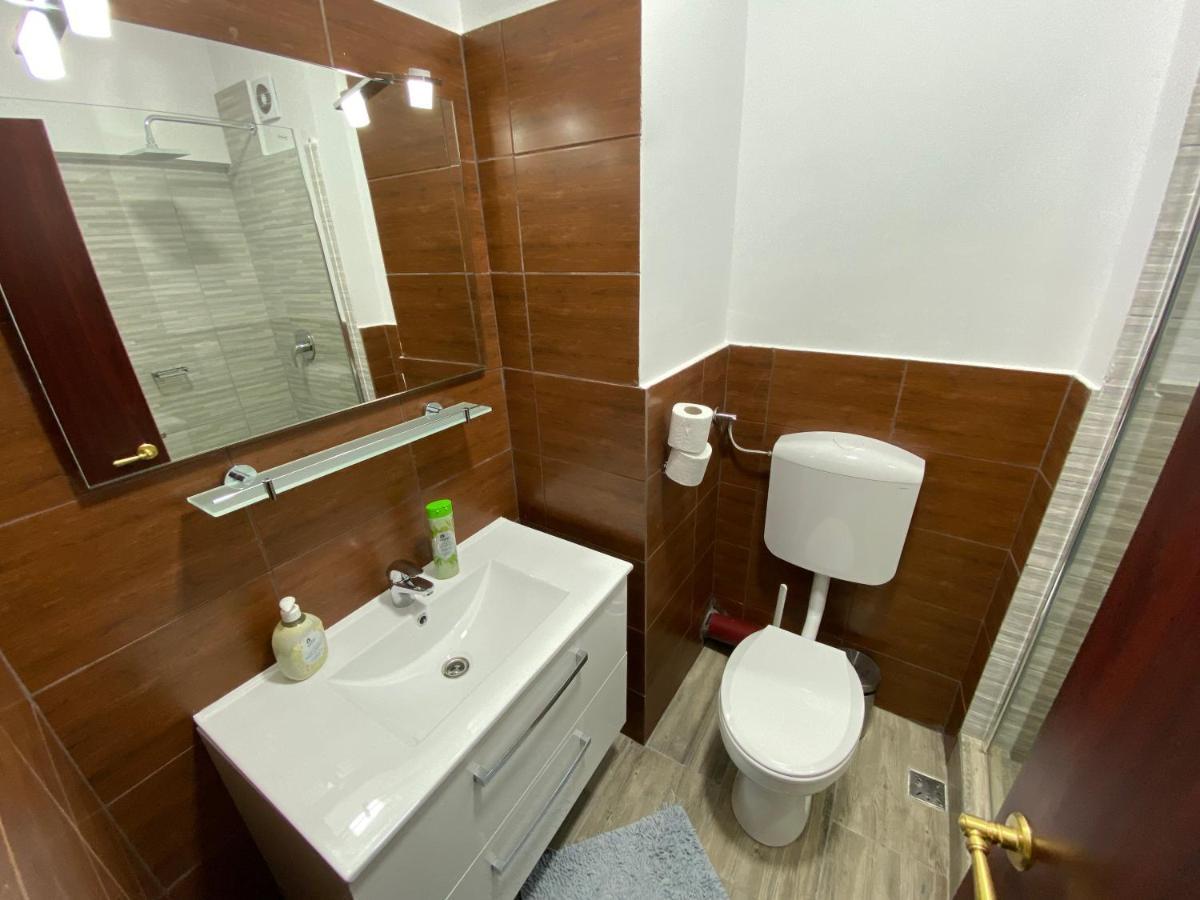 Petrosani Camere De Inchiriat - Hotel Petroshani Srl Экстерьер фото