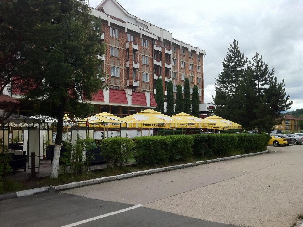 Petrosani Camere De Inchiriat - Hotel Petroshani Srl Экстерьер фото